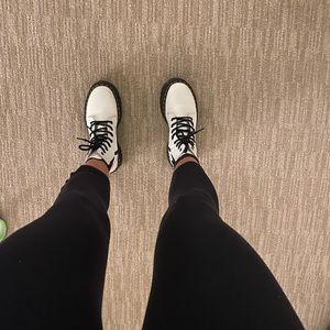 DrMartens JADON SMOOTH LEATHER PLATFORM BOOTS